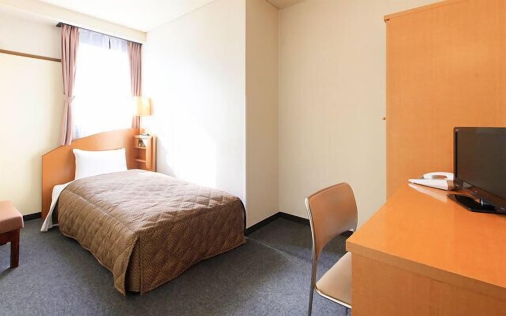 Chofu Urban Hotel 11/24