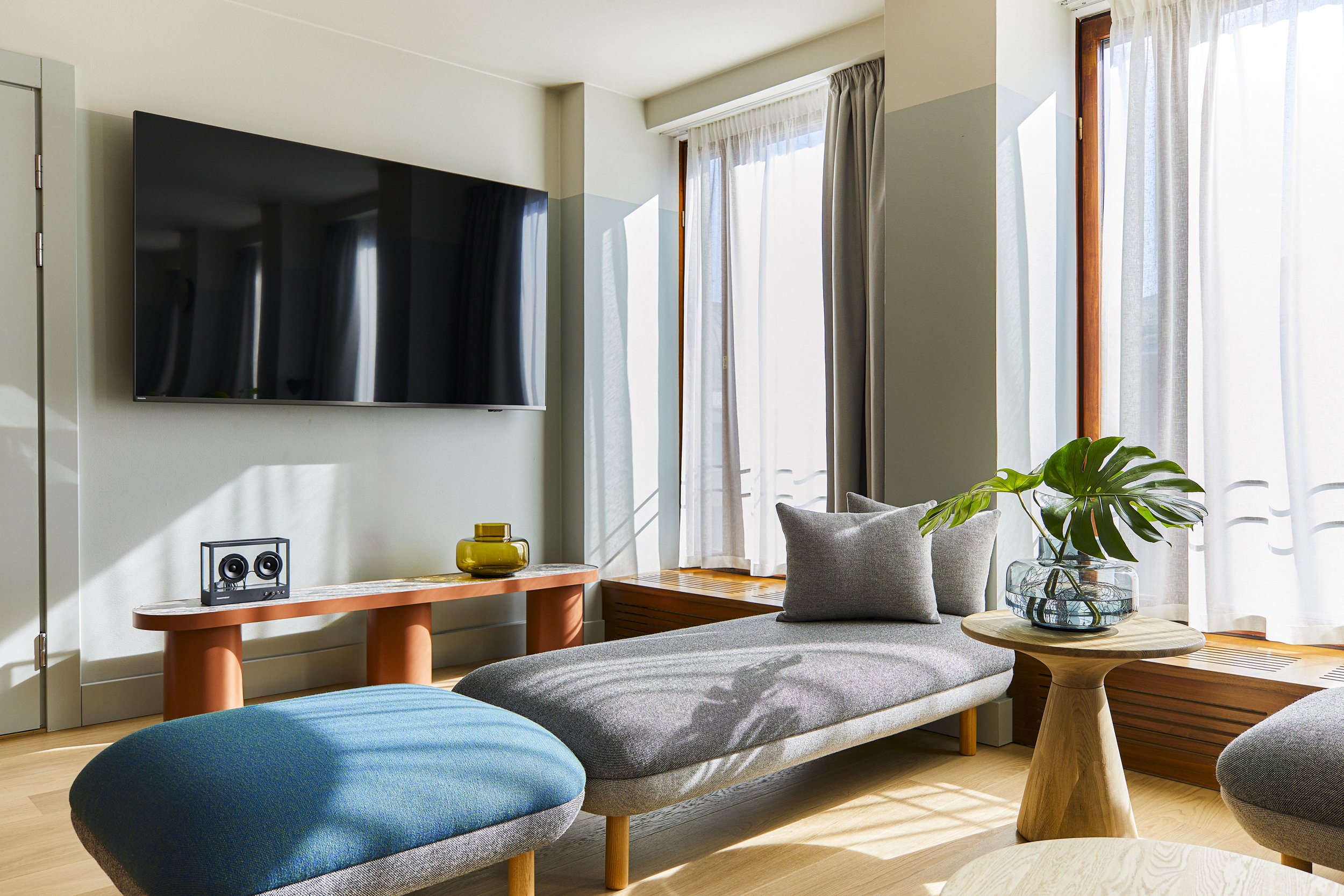 LOFT, SUITE
