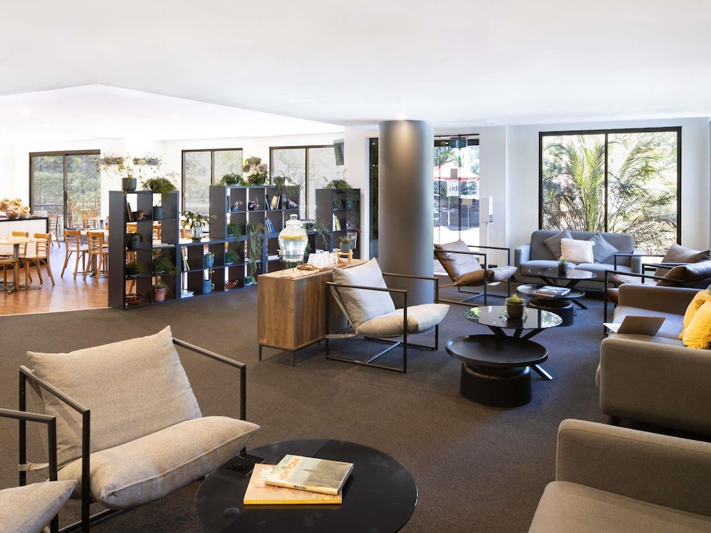 IBIS SYDNEY THORNLEIGH 41/62