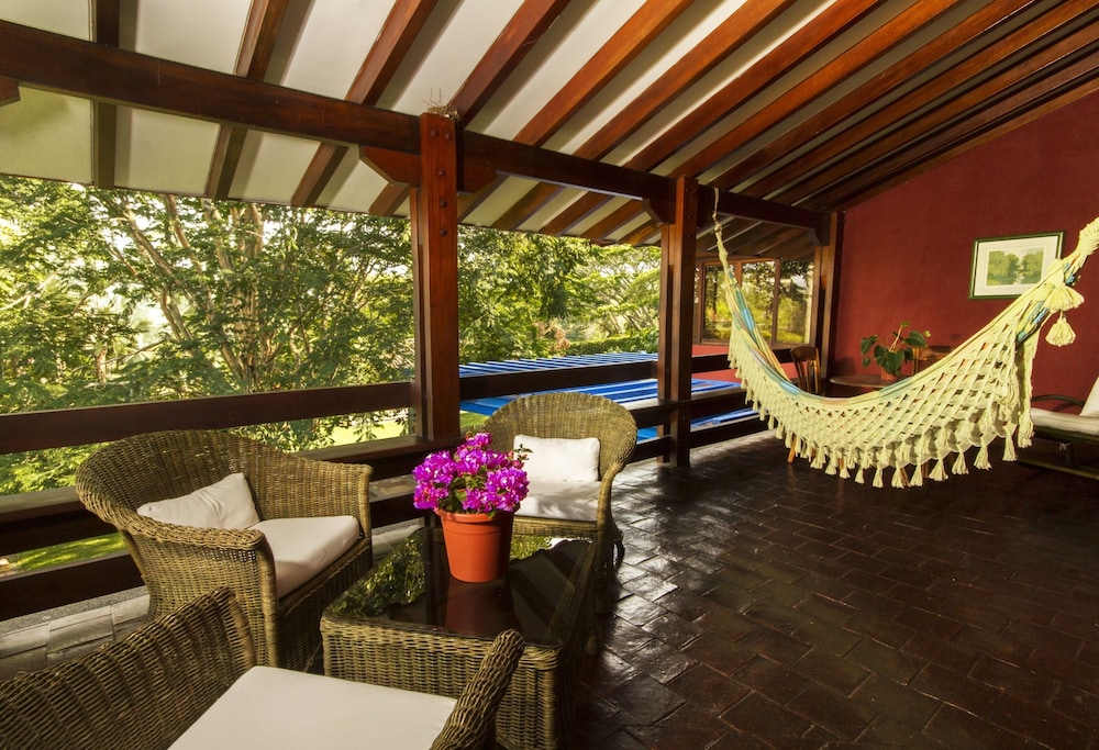 Sazagua Boutique 50/69