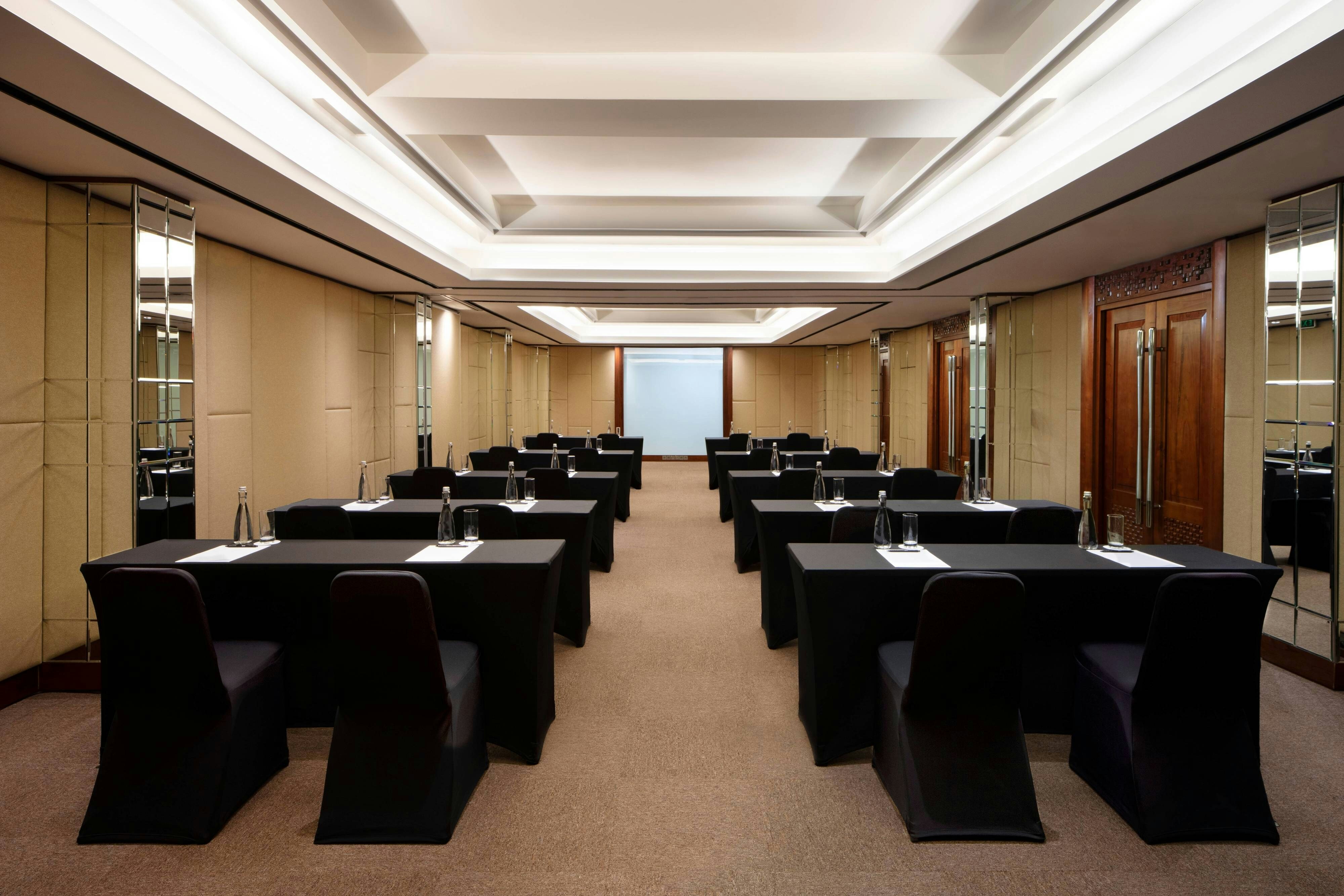 Fairfield By Marriott Bali Legian 13/14