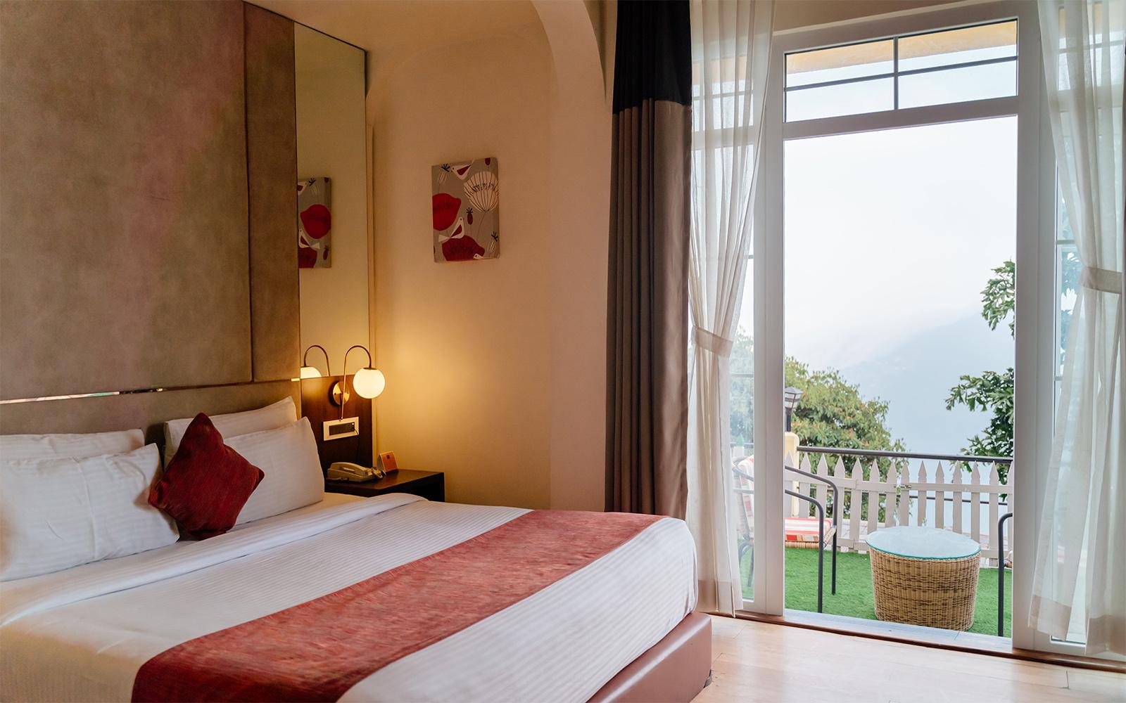 Room, Double Bed, Garden and Mountain View