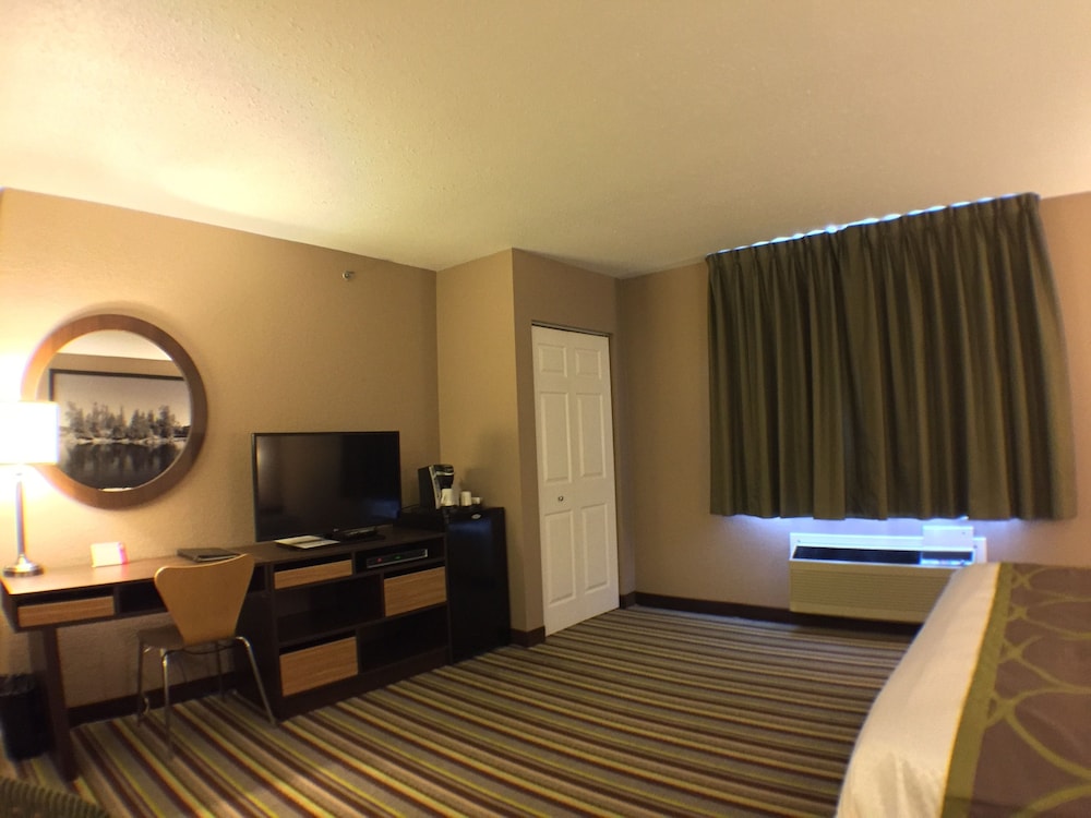 Super 8 By Wyndham Kenora 21/31