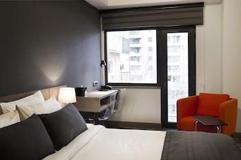 Studio, Suite, Sofa