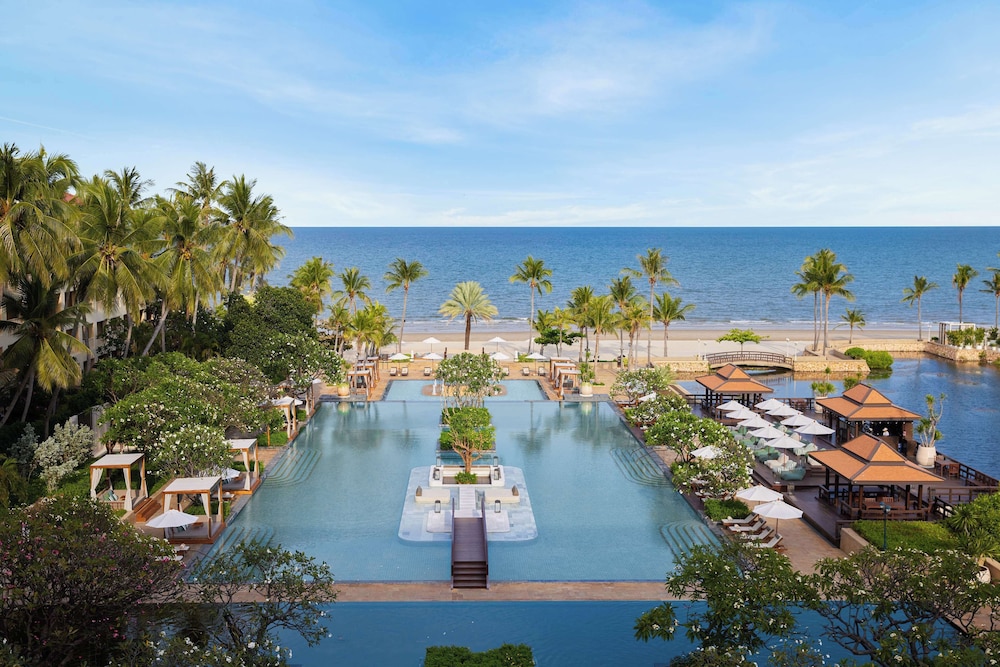 Dusit Thani Hua Hin 93/94