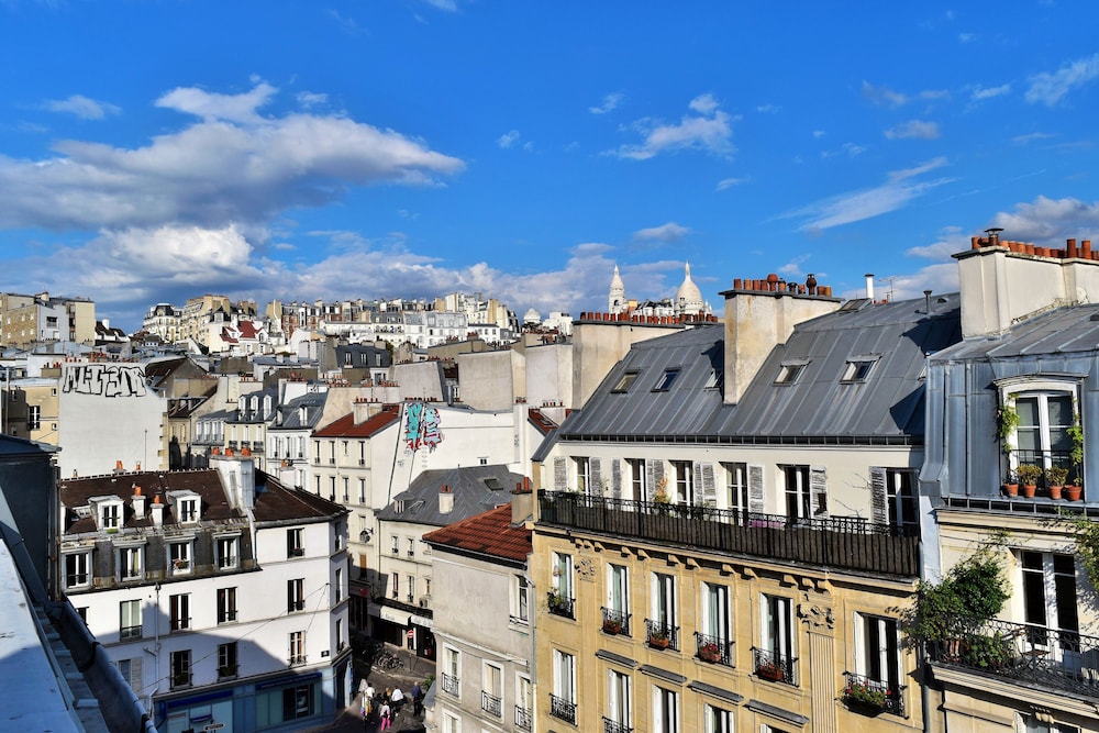 Hotel 29 Lepic in PARIS