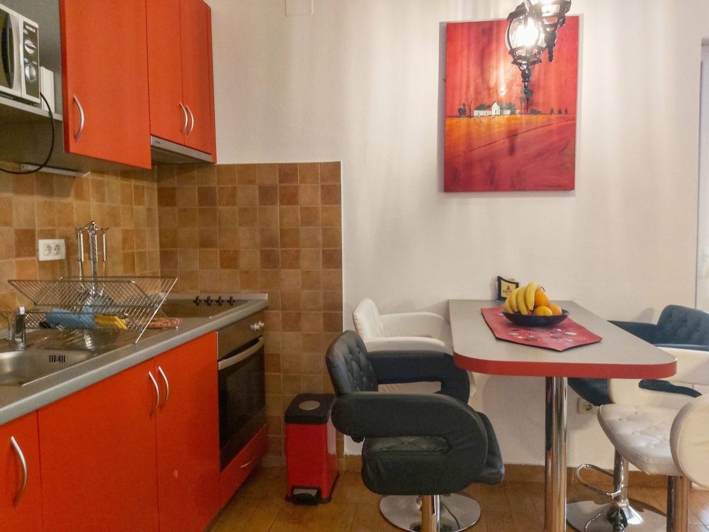 Adria Apartments 6/50