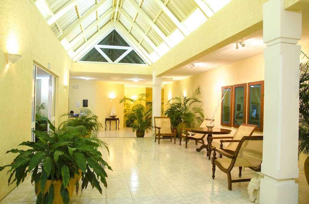 Silver Beach Hotel 32/43