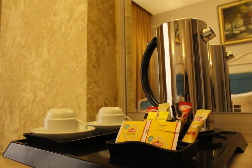 Vendome Hotel 45/46