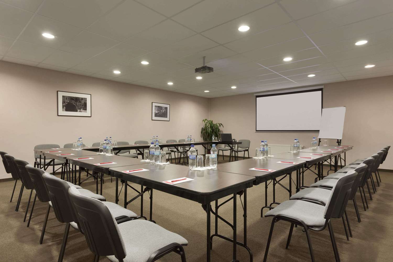 Ramada by Wyndham Lviv 21/24