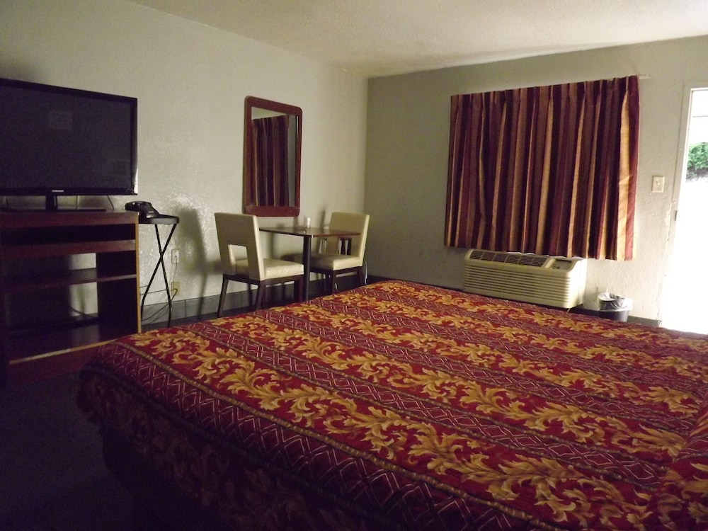 Laurel Inn 23/34