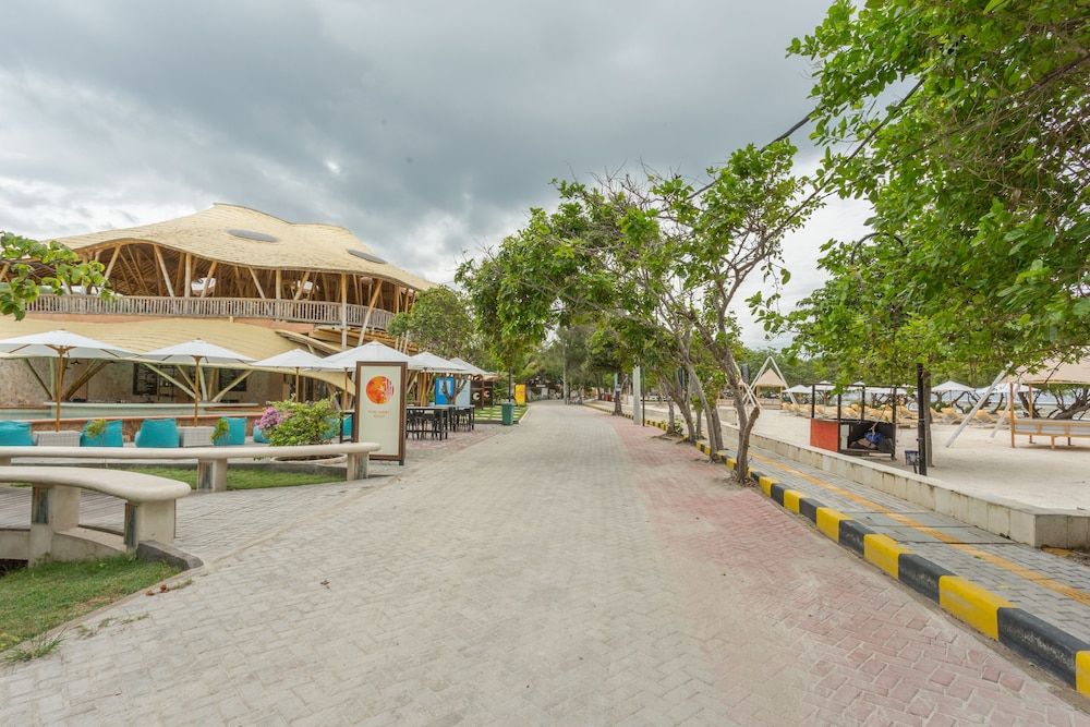 Pearl Sunset Resort 53/65