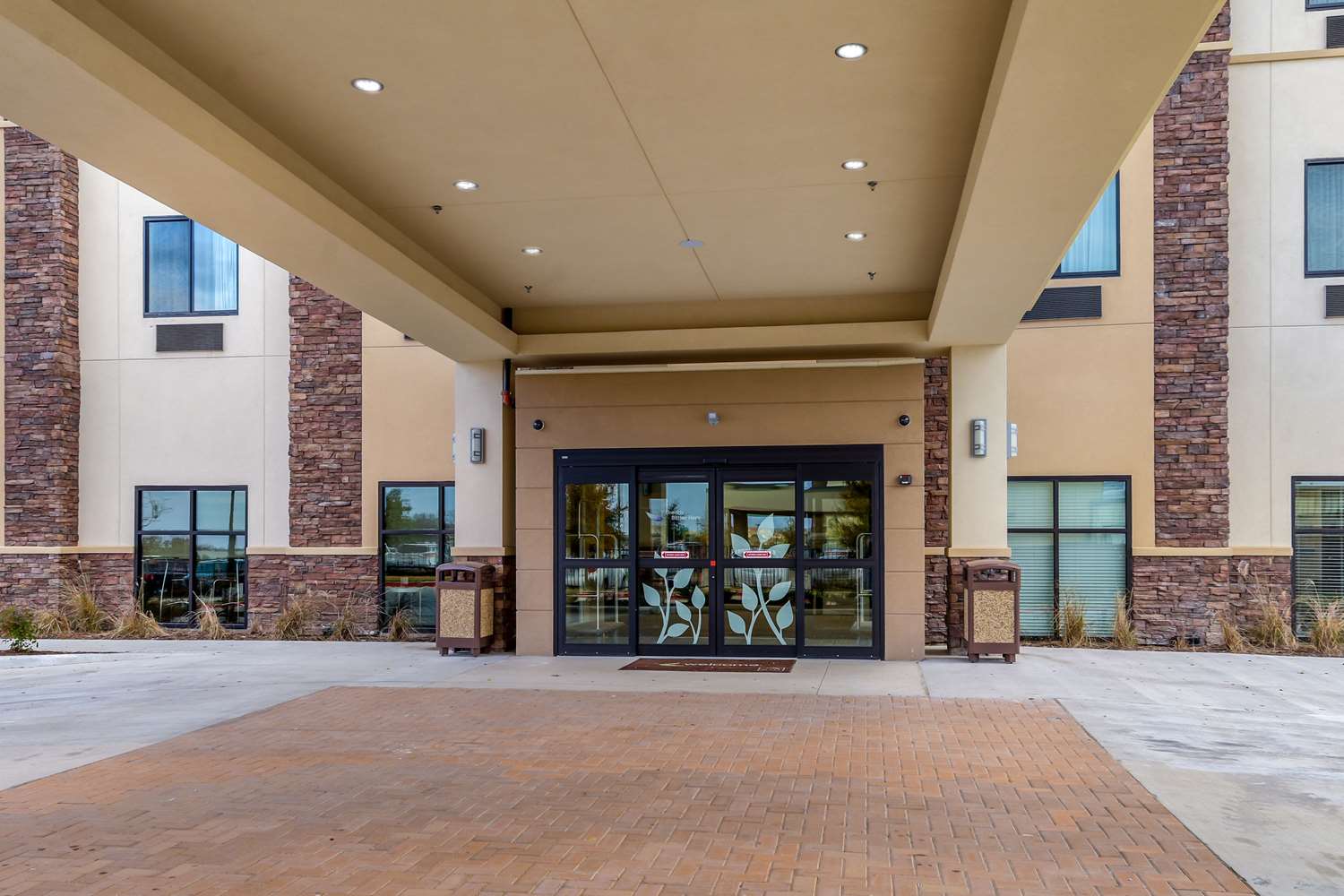 Sleep Inn and Suites Fort Worth Fossil Creek 7/44