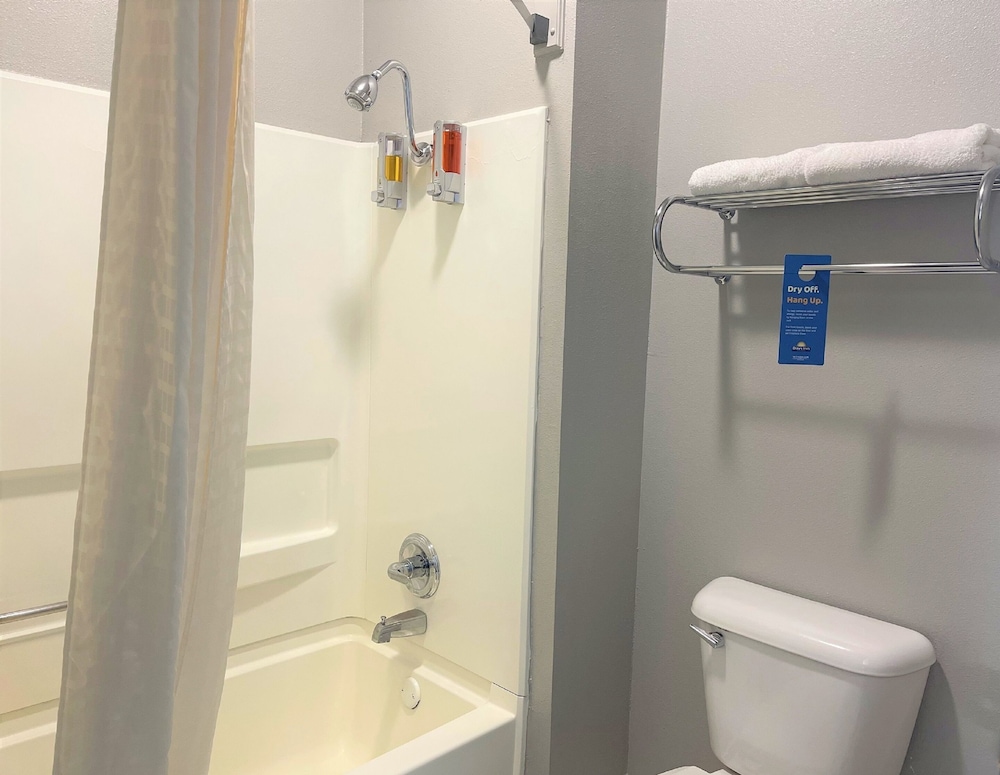 Days Inn by Wyndham North Little Rock/ Maumelle 22/56