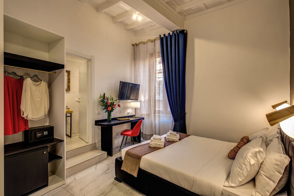 Little Queen Pantheon Residence 13/50