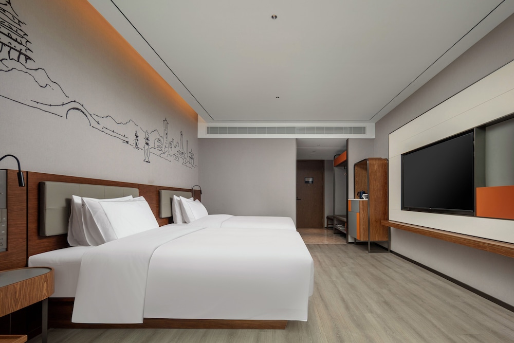 UrCove by Hyatt Hangzhou Xiaoshan Jiangnan Technology City 25/50