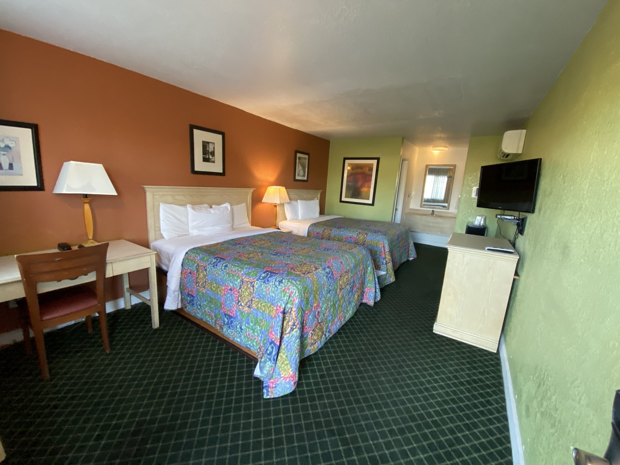 غرفة قياسية بسريرين كوين، Fireside Inn Santa Cruz 2/8