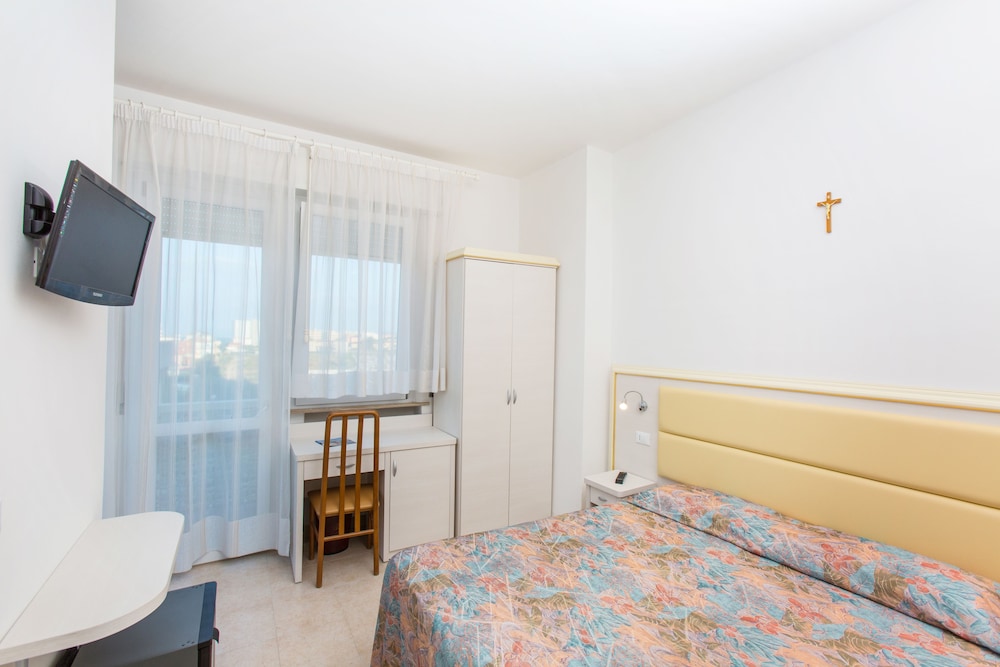 HOTEL DELFINO 7/24