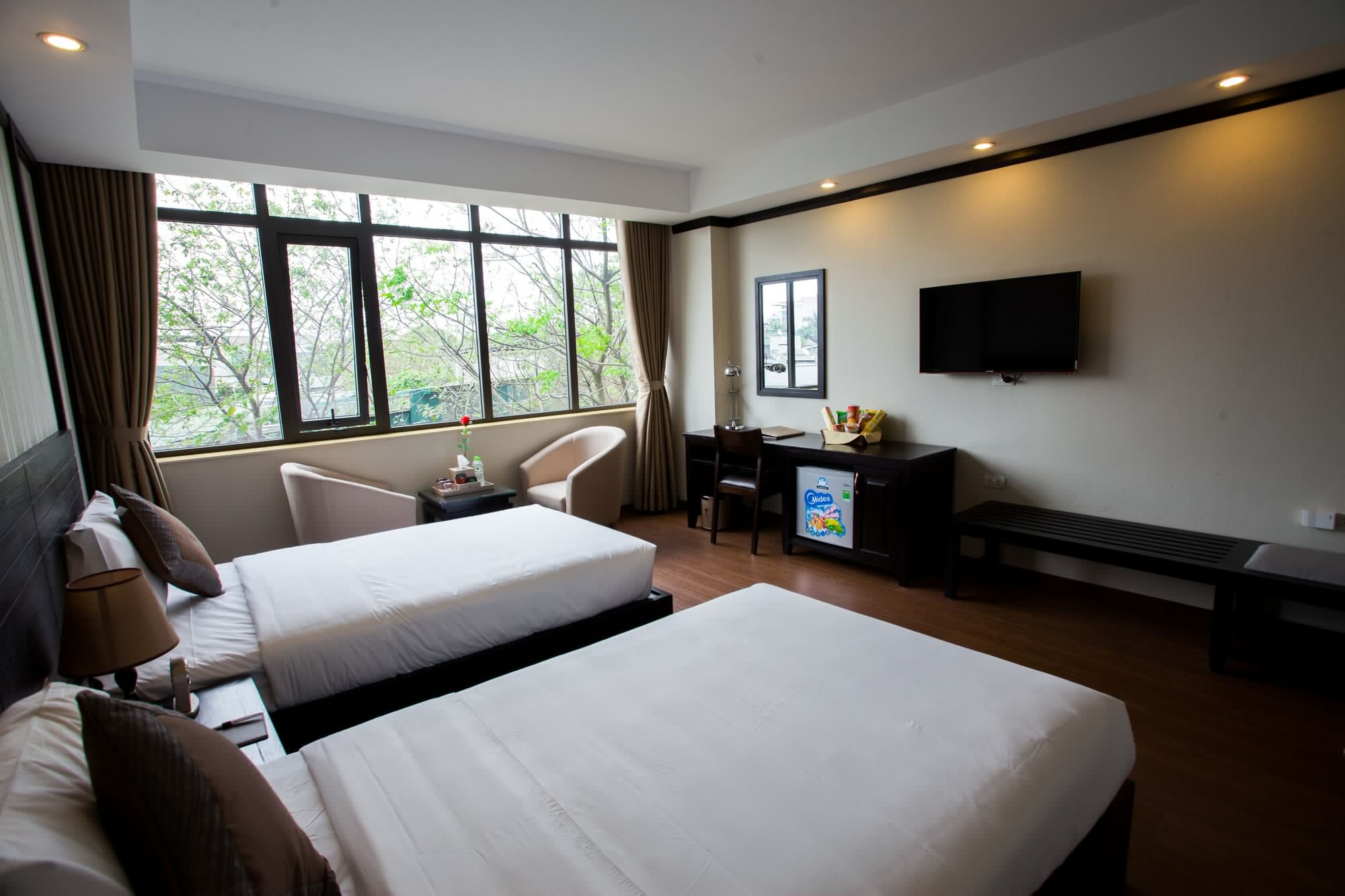 SUPERIOR, TWIN BEDS