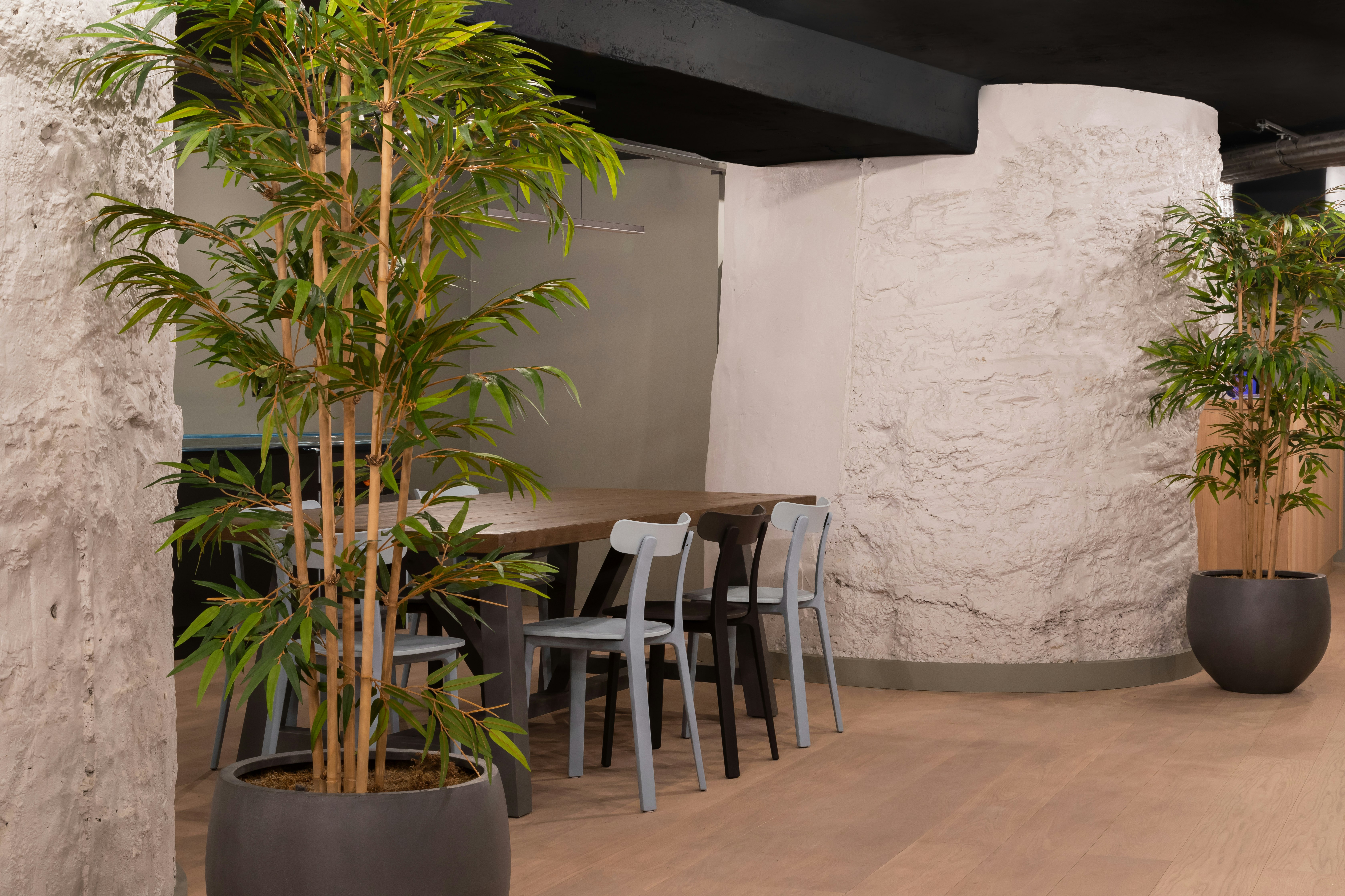 Zedwell Underground Tottenham Court Road 34/42