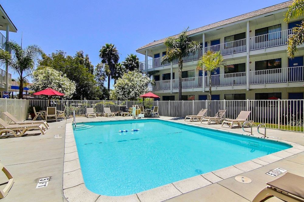 Motel6 Carpinteria, CA - Santa Barbara - North 57/59