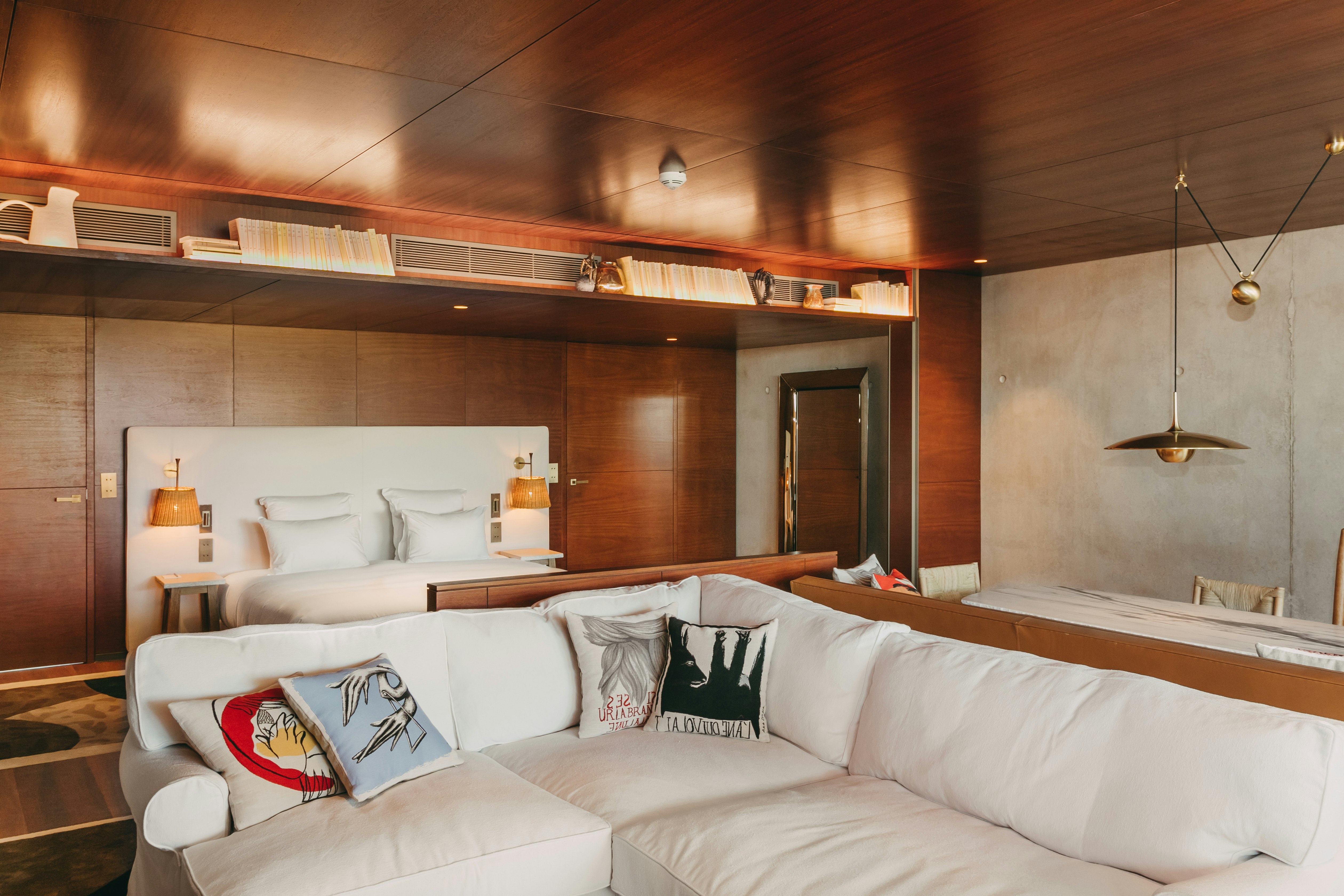 Pool, Loft, Suite