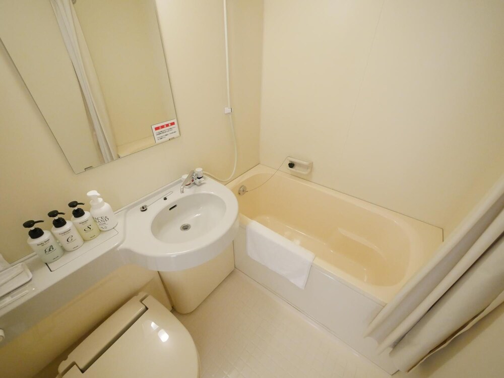 Smile Hotel Shizuoka Yoshida Inter 23/25