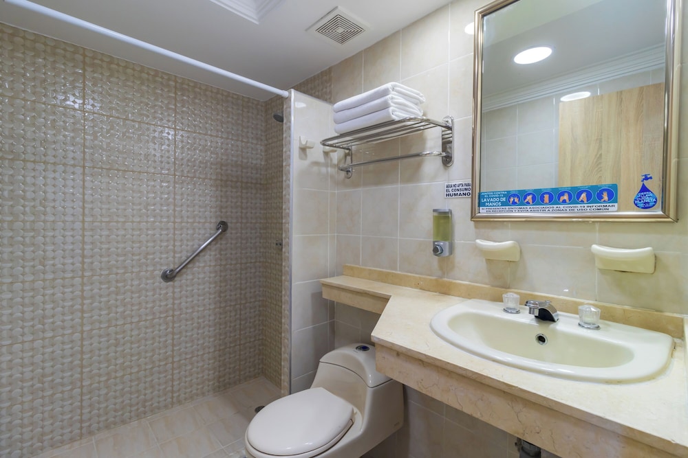 Hotel Bahia Sardina 40/40