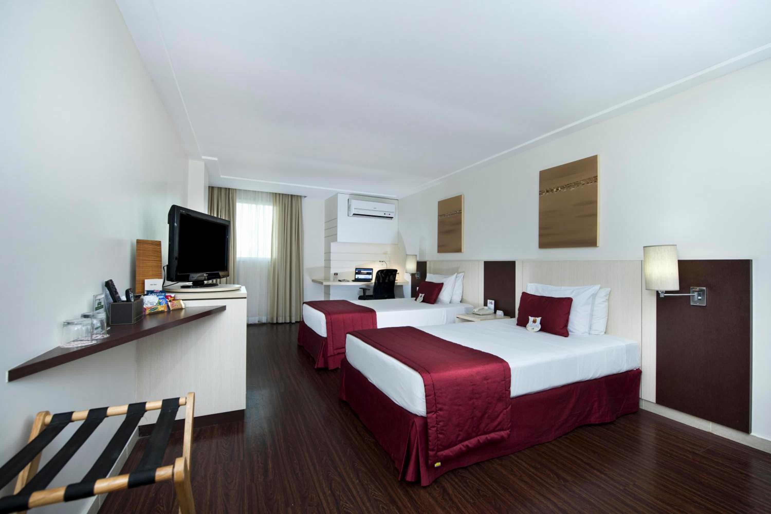 Suite, Queen Bed