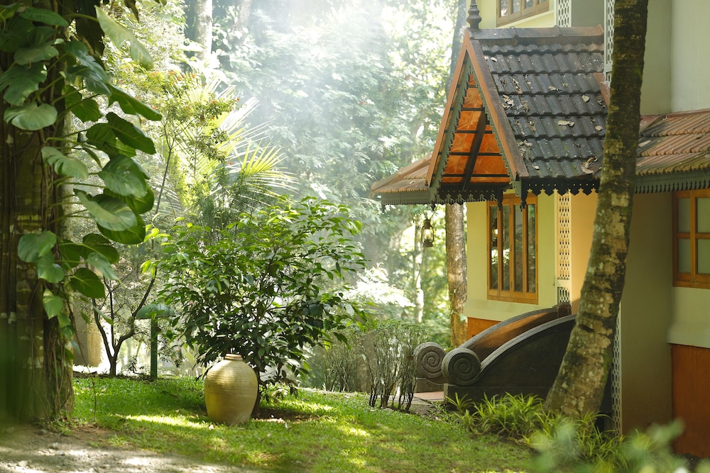 Green Woods Resort 9/70