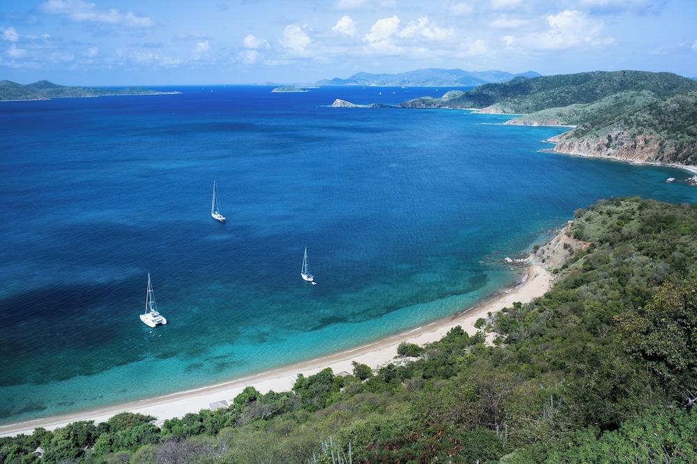PETER ISLAND RESORT AND SPA 48/55