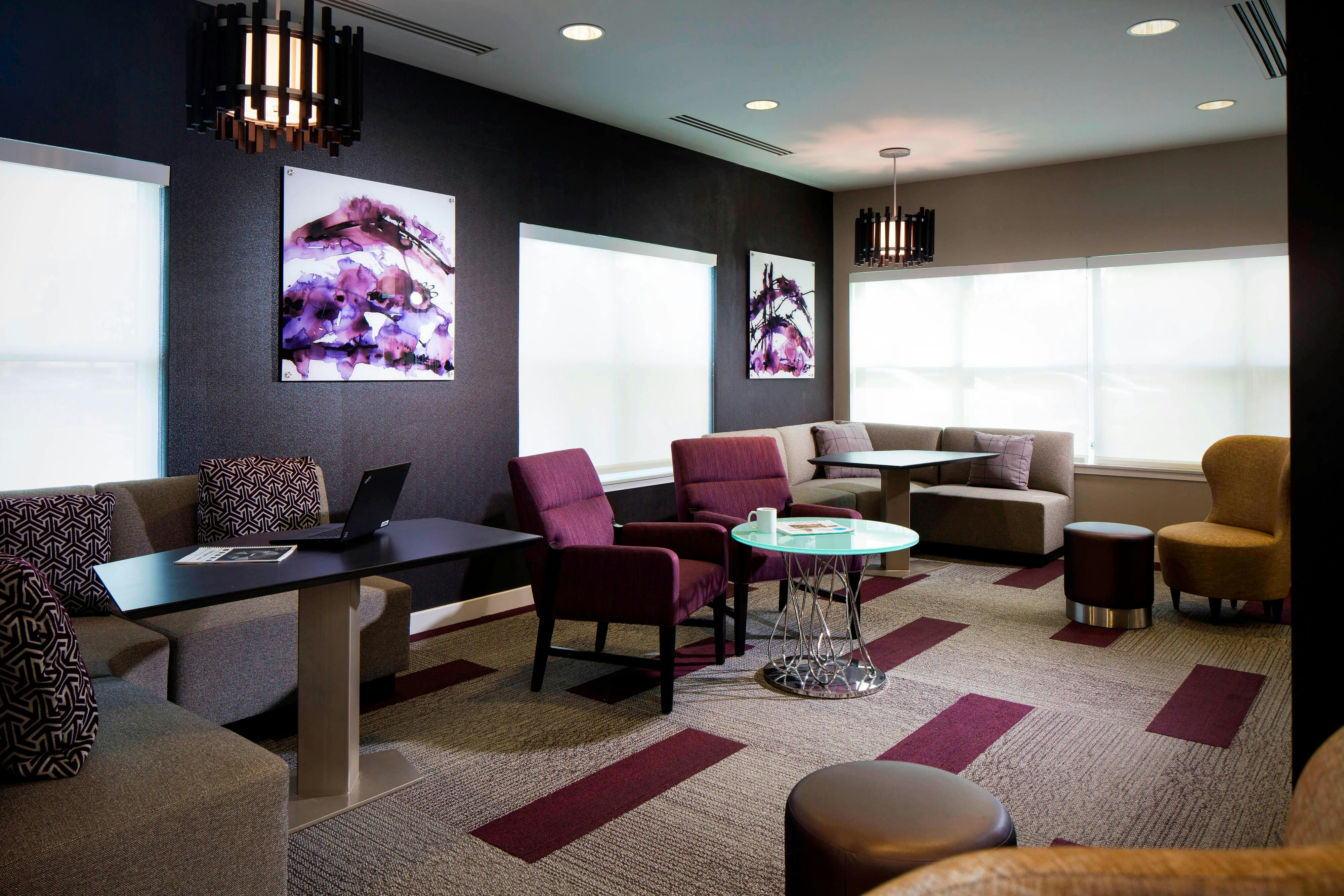 Residence Inn Melbourne 2/4