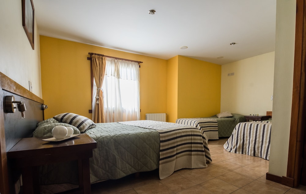Hosteria El Paraiso 25/72