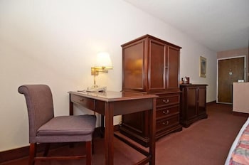 Days Inn by Wyndham Mountain View 13/96