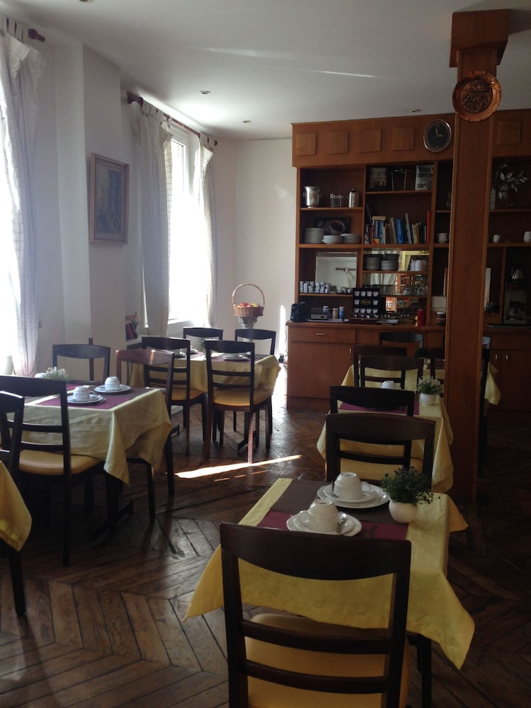 HOTEL DU SQUARE D ANVERS 28/50