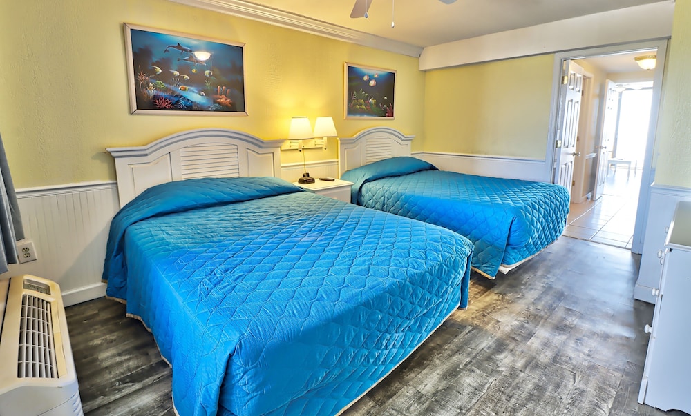 The Palms by Suite at the Beach 10/50