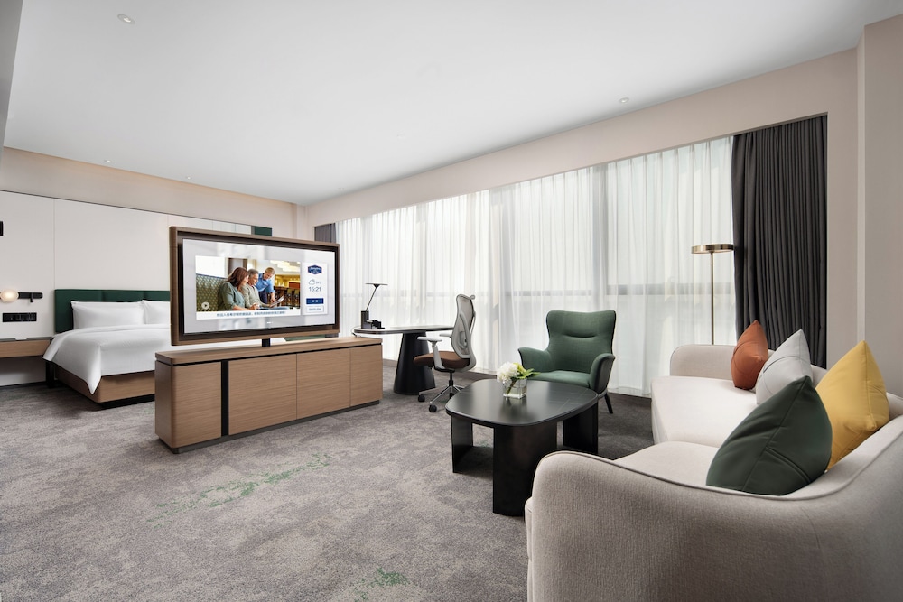 HAMPTON BY HILTON RENHE BAIYUN AIRPORT 18/28