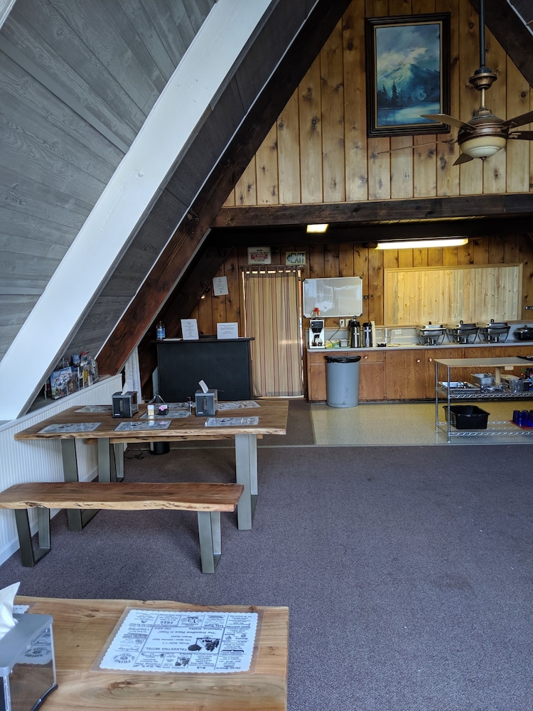 Talkeetna Inn 6/43