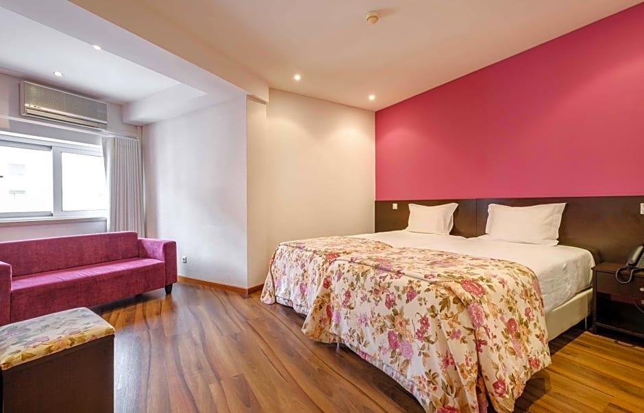 CATOLICA HOTEL 11/51