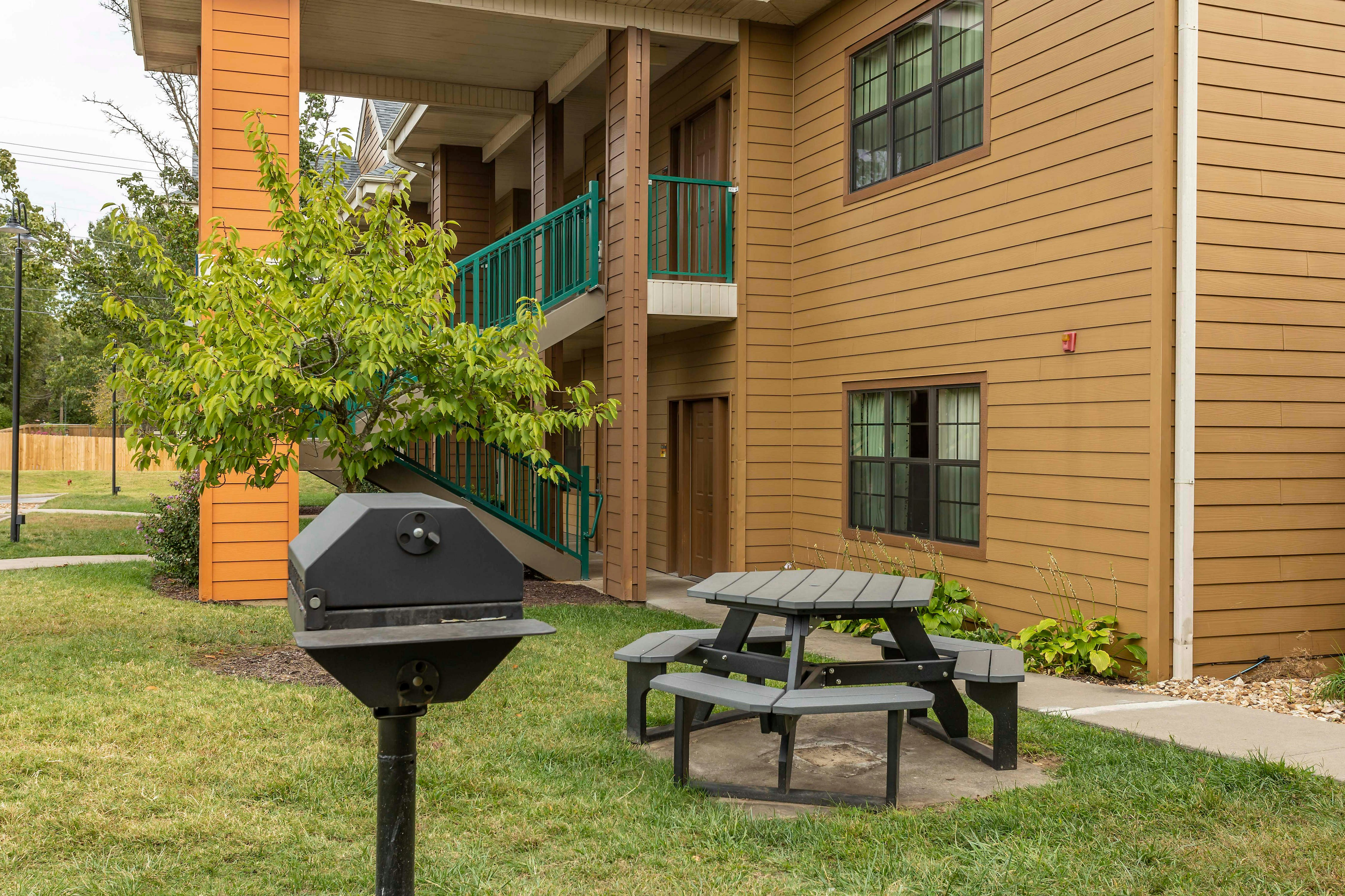 Hilton Vacation Club The Falls Village Branson 31/38