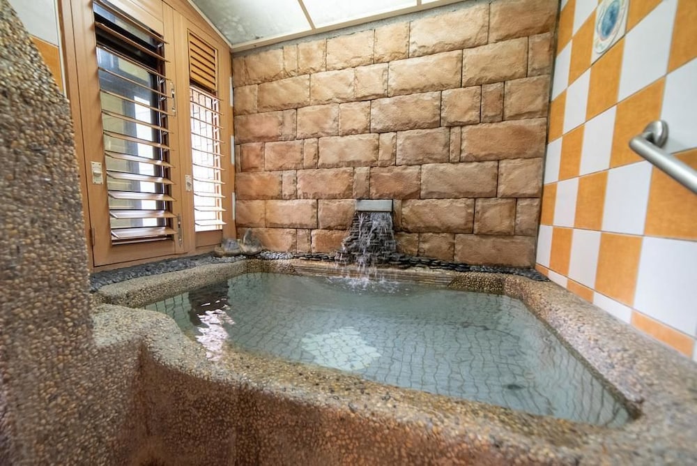 ShanKou Hotspring Hotel 31/53