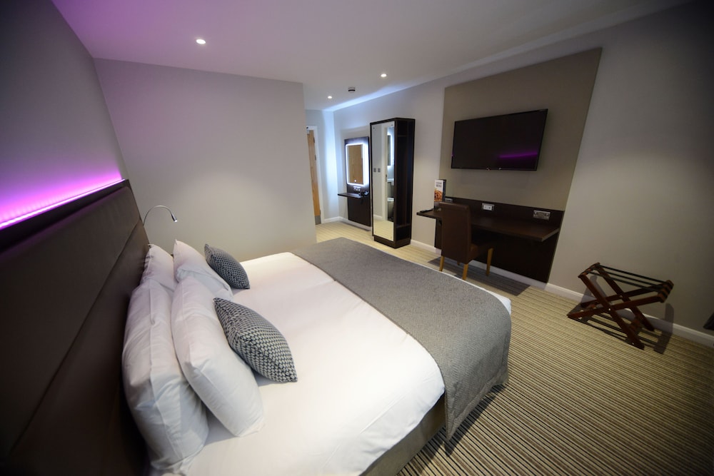 PREMIUM, DOUBLE OR TWIN BED
