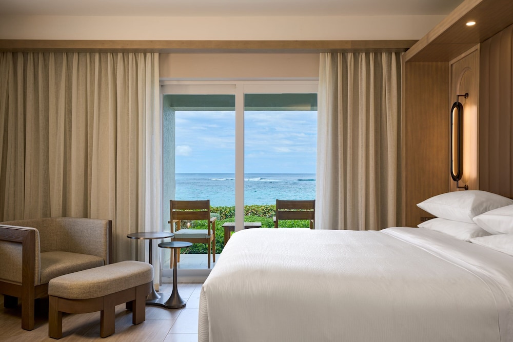 JW Marriott St. Maarten Beach Resort & Spa 12/50