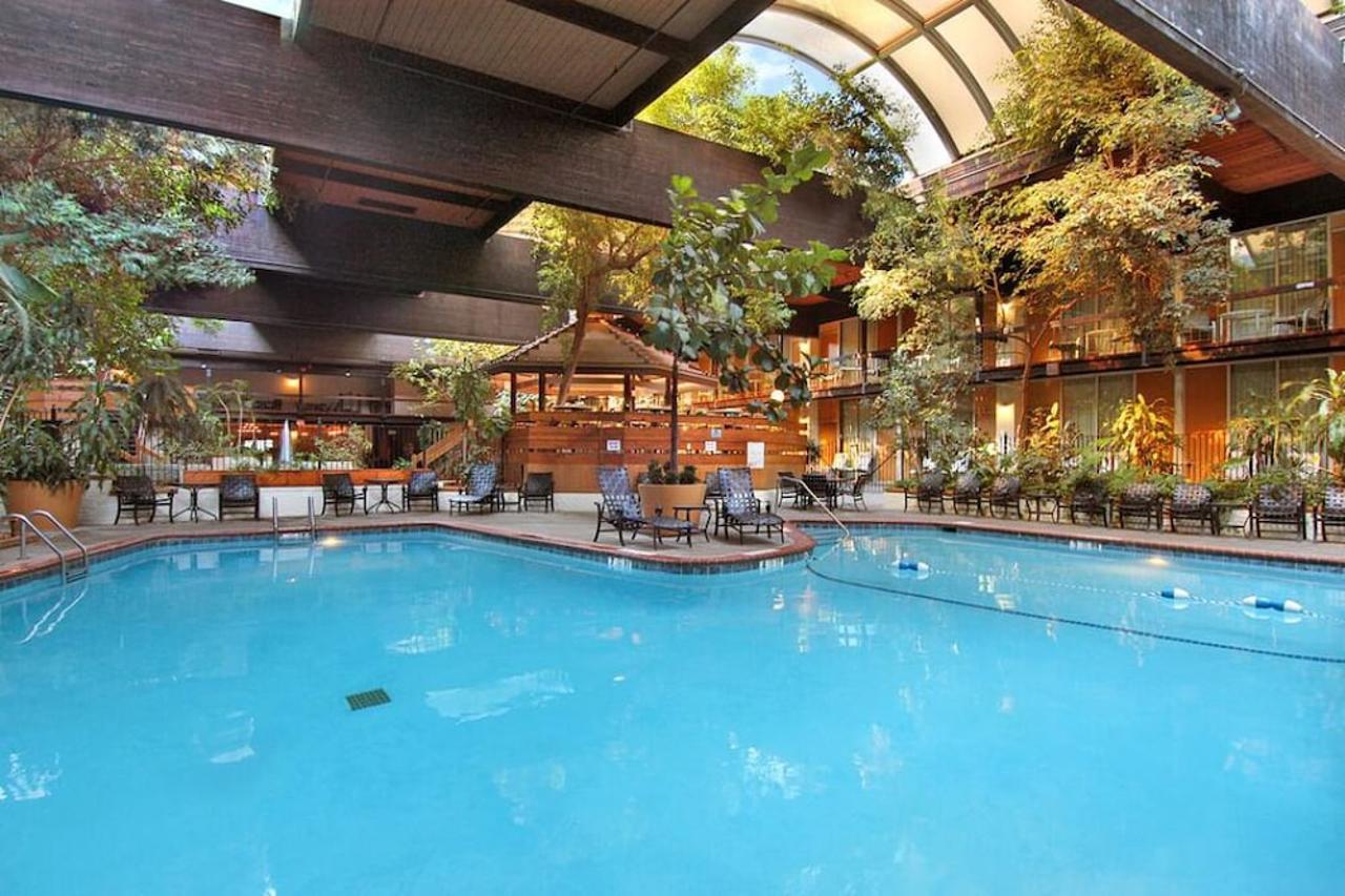 M Hotel Buffalo 45/48