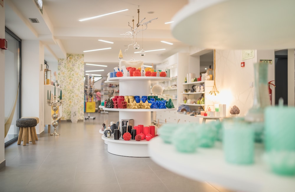 Essence Inn Marianos 48/67