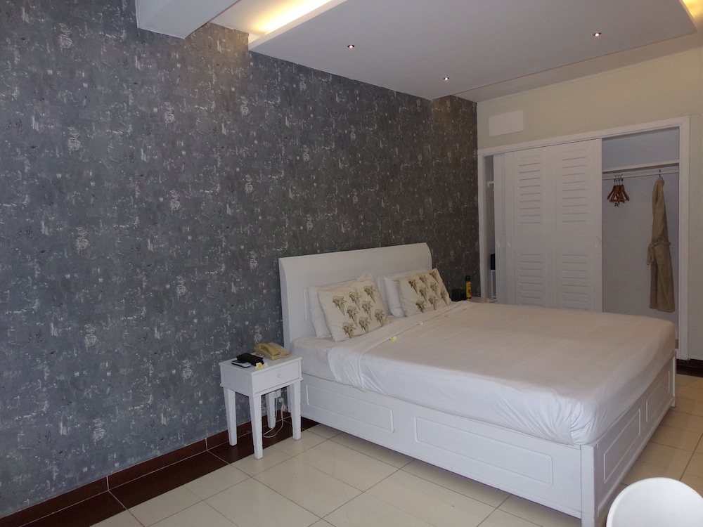 Golden Tulip Grande Comore Moroni Resort And Spa 12/70