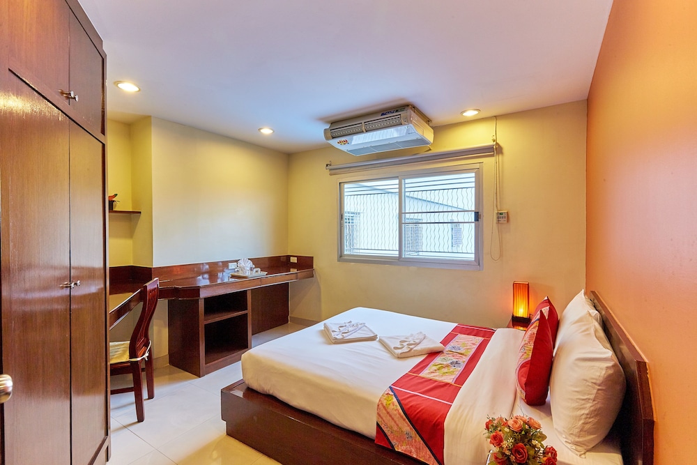 2 BEDROOMS, DELUXE, SUITE