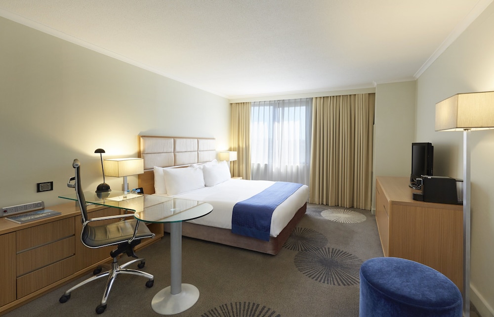 Holiday Inn Parramatta 16/76