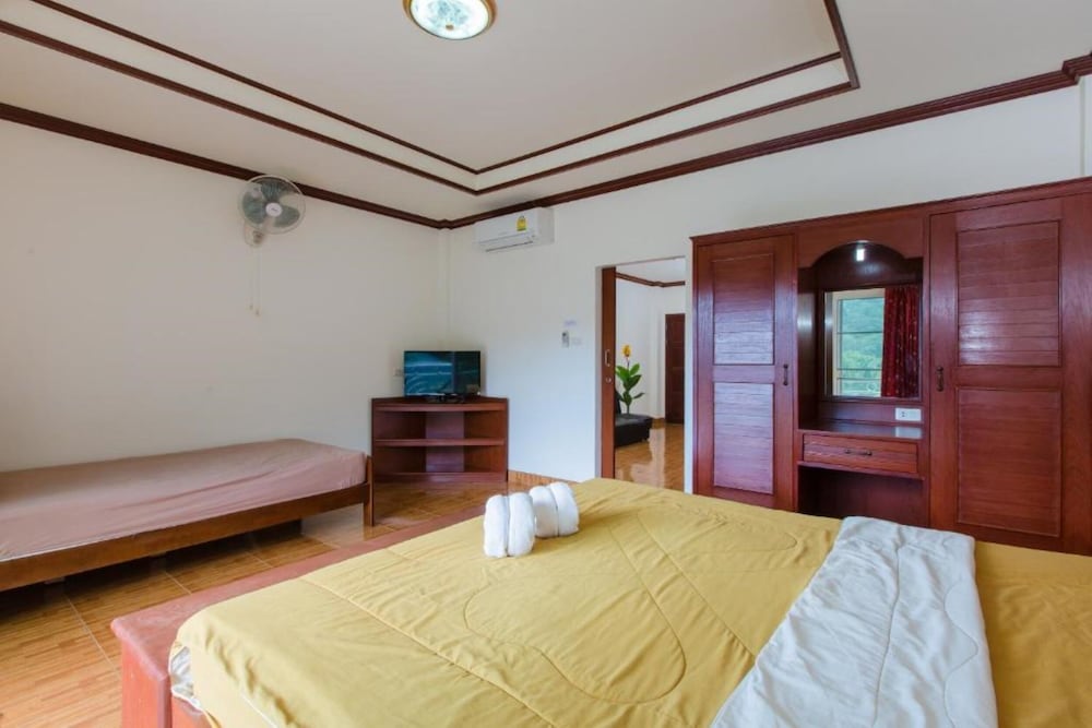 Patong Rai Rom Yen Resort SHA 36/50
