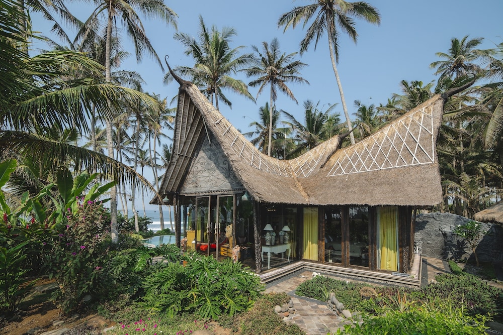 Absolute Beachfront Romantic别墅Laut(Absolute Beachfront Romantic Villa Laut) 图片1